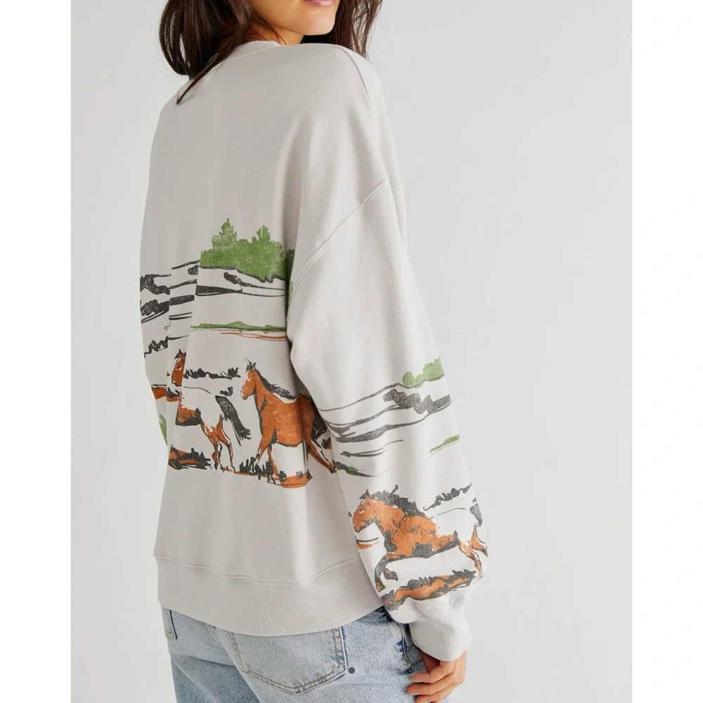 Daydreamer Gray Horse Print Sweatshirt - Picture 3 of 7